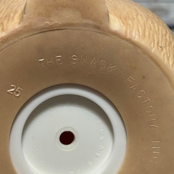 Vintage Coca-Cola Polar Bear Bank By The Snack Factory - Picture 8 of 11